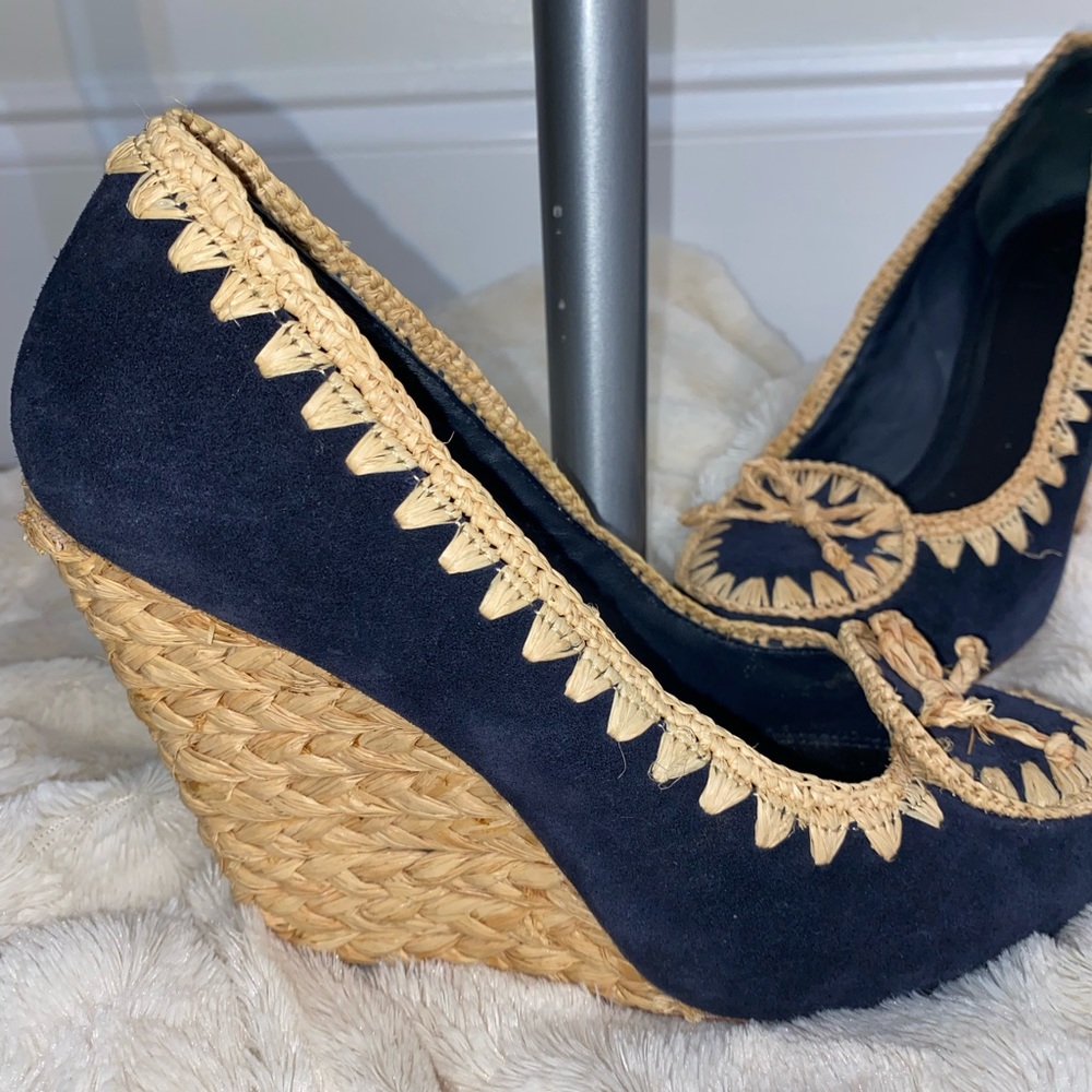 Tory Burch Wedge shoe